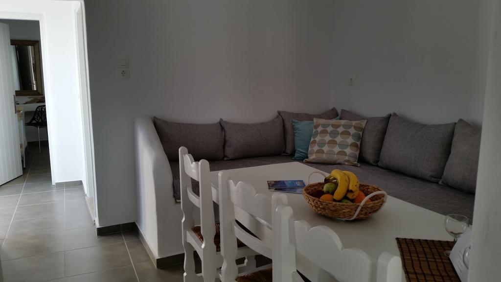 Abelomilos Exclusive Villa Imerovigli  Zimmer foto